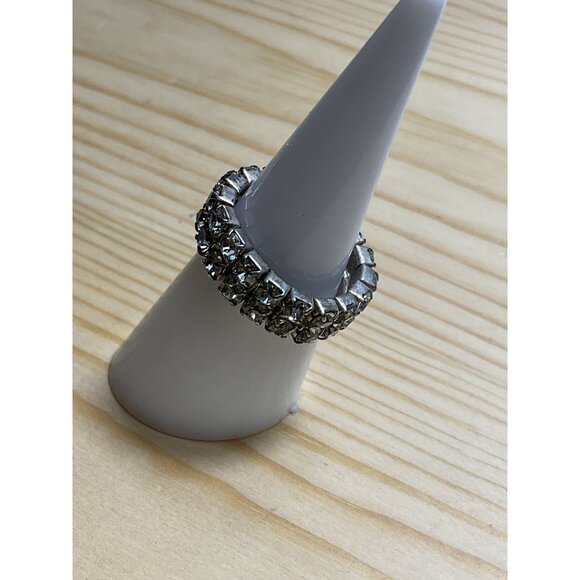 Silver Tone Rhinestone Stretch Ring - Picture 3 of 4